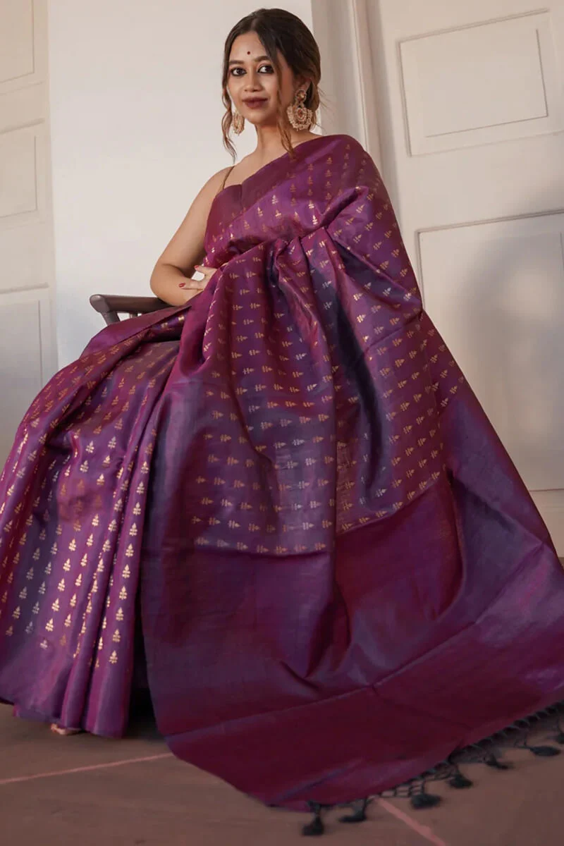 Resplendent Purple Soft Silk Saree With Quintessential Blouse Piece - Image 7
