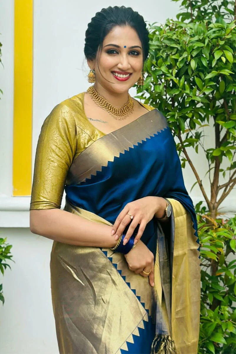 Rhapsody Navy Blue Soft Silk Saree With Fairytale Blouse Piece - Image 2