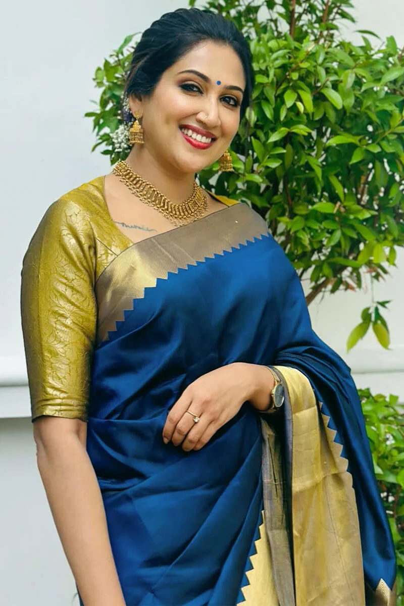 Rhapsody Navy Blue Soft Silk Saree With Fairytale Blouse Piece - Image 4