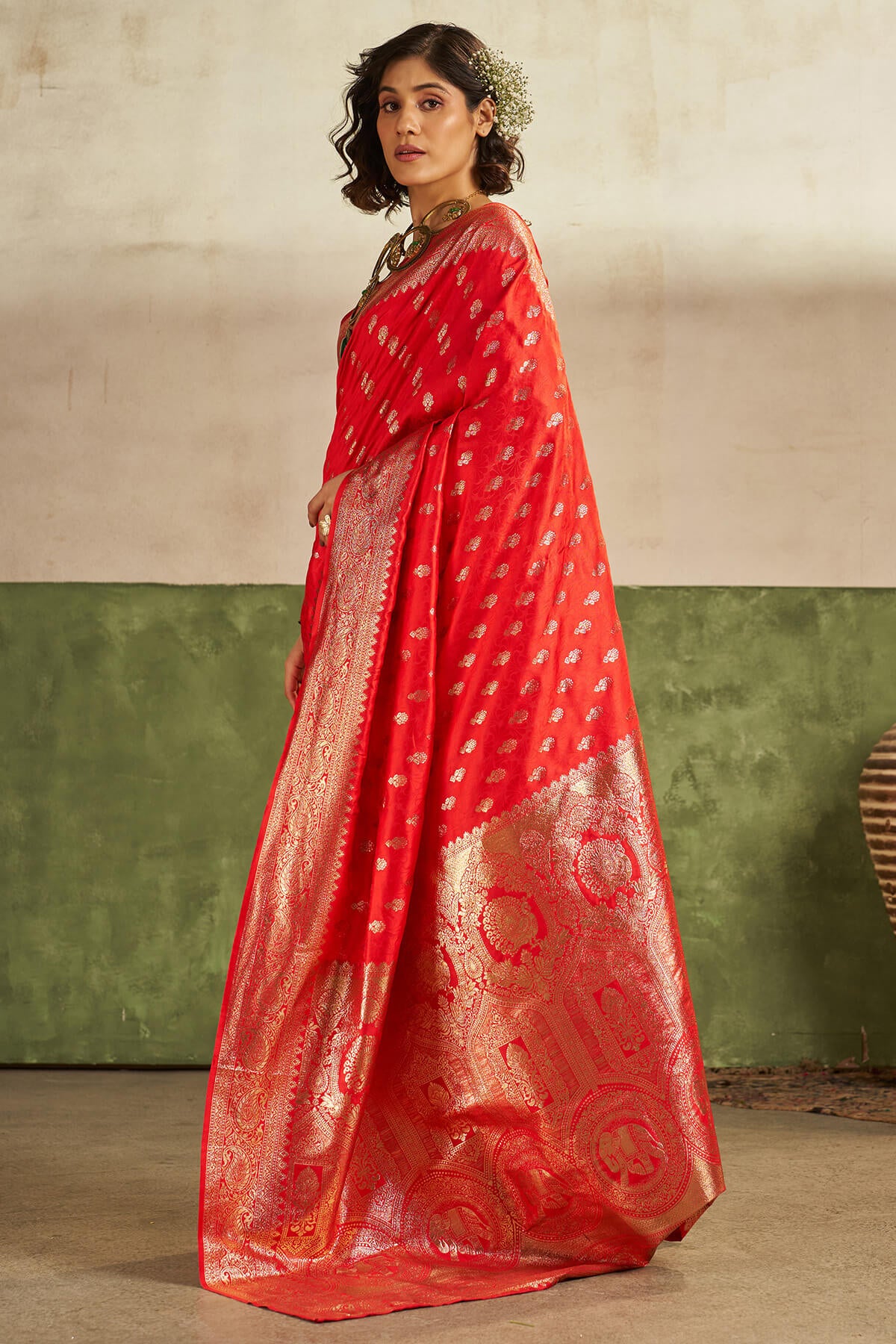 Scintilla Red Pure Zari Weaving Banarasi Silk Saree With Sophisticated Blouse Piece - Image 3