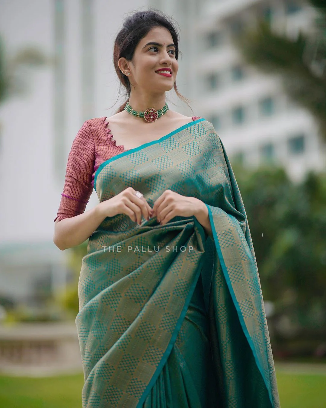 Scrumptious Rama Soft Silk Saree with Vestigial Blouse Piece - Image 3