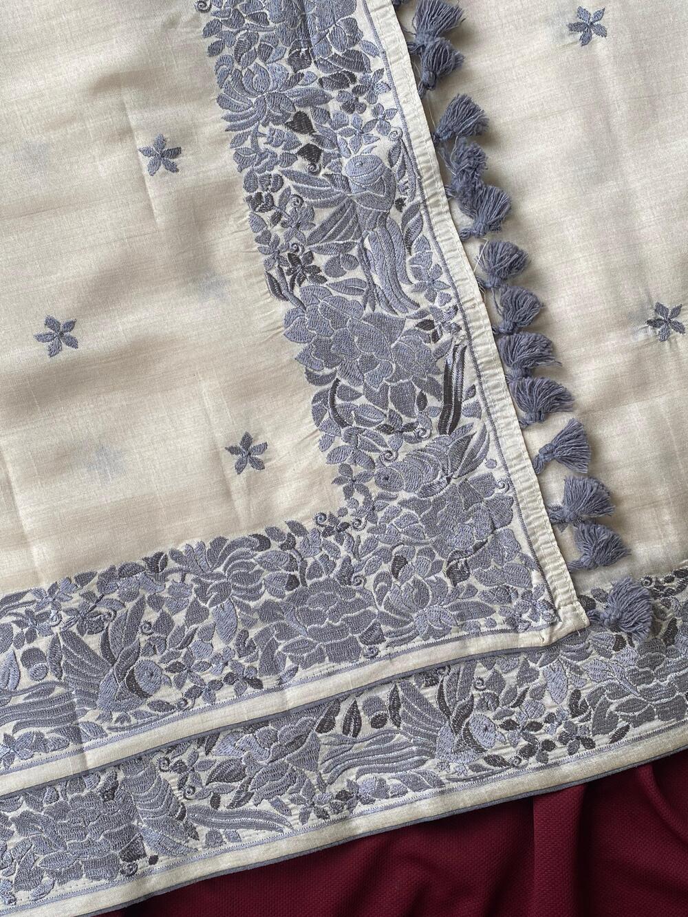 Sempiternal Off White Embroidery Work Tussar Silk Saree With Vestigial Blouse Piece - Image 3