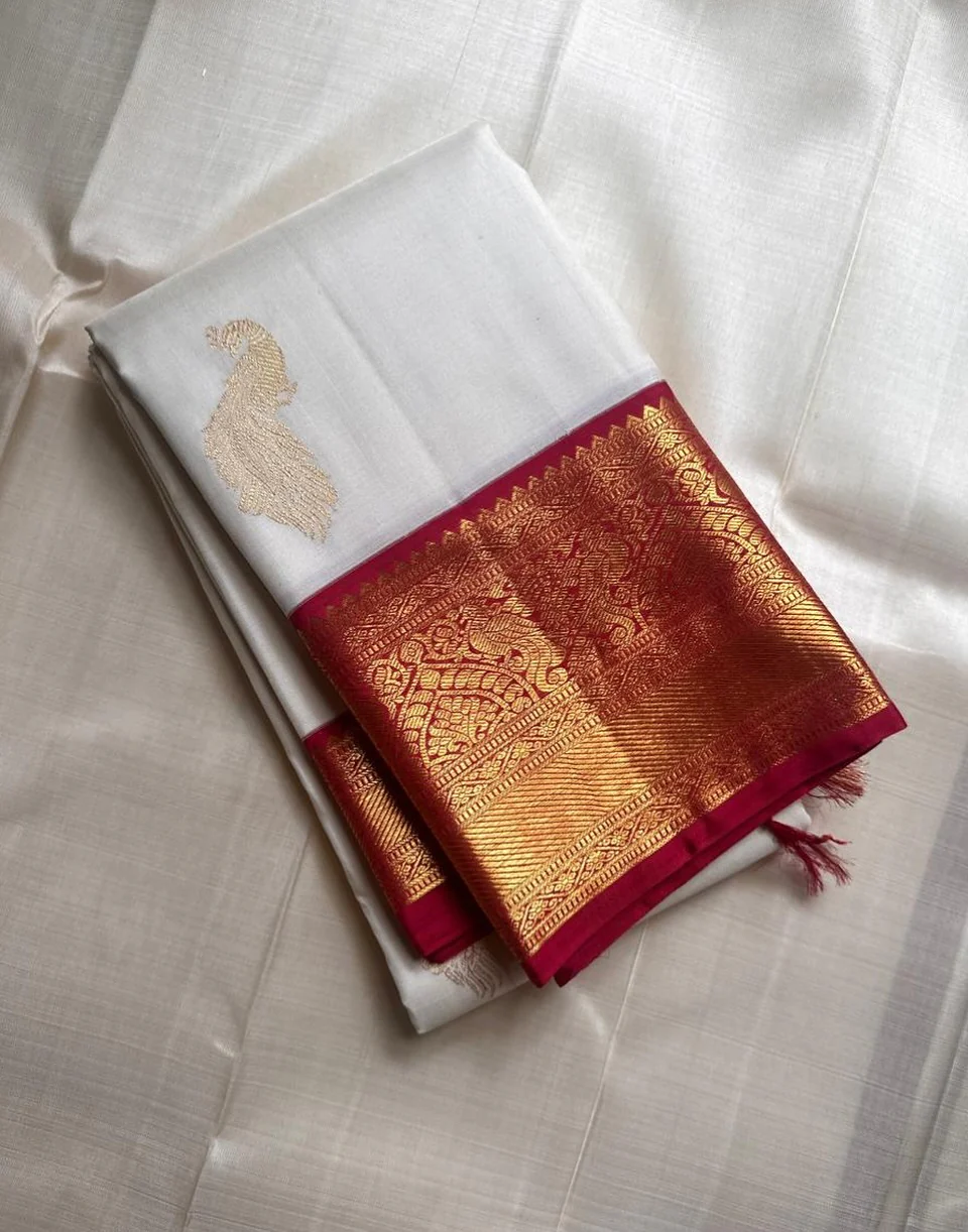 Sempiternal Off White Soft Silk Saree With Glittering Blouse Piece - Image 3