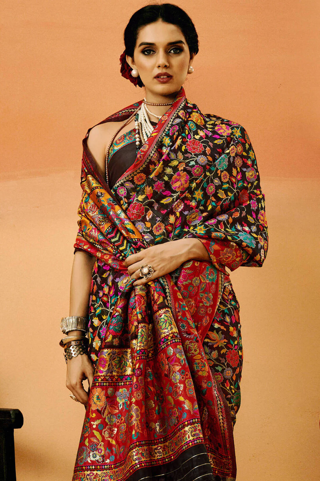 Sensational Black Pashmina Saree With Diaphanous Blouse Piece - Image 2