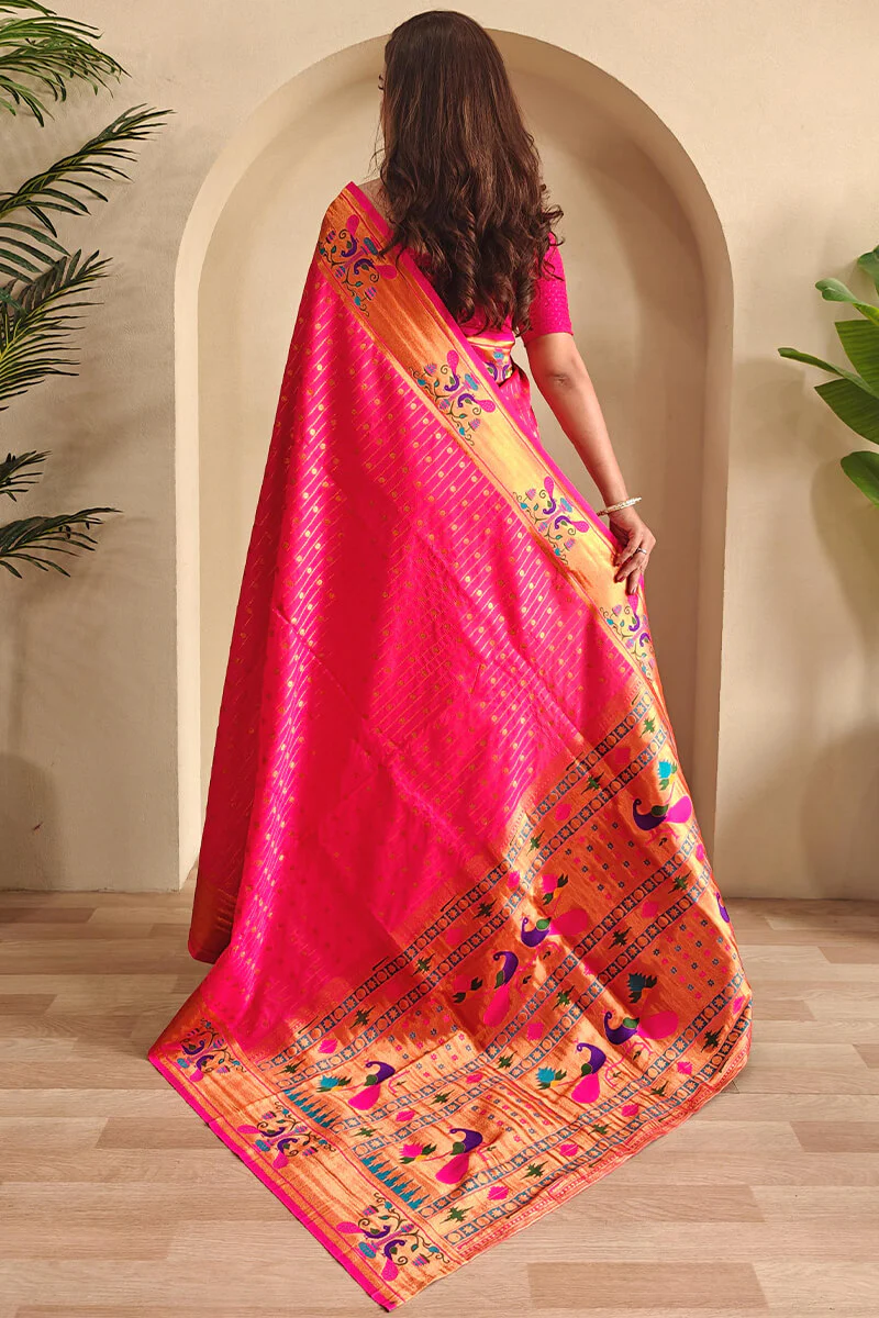 Seraglio Dark Pink Paithani Silk Saree With Jubilant Blouse Piece - Image 3