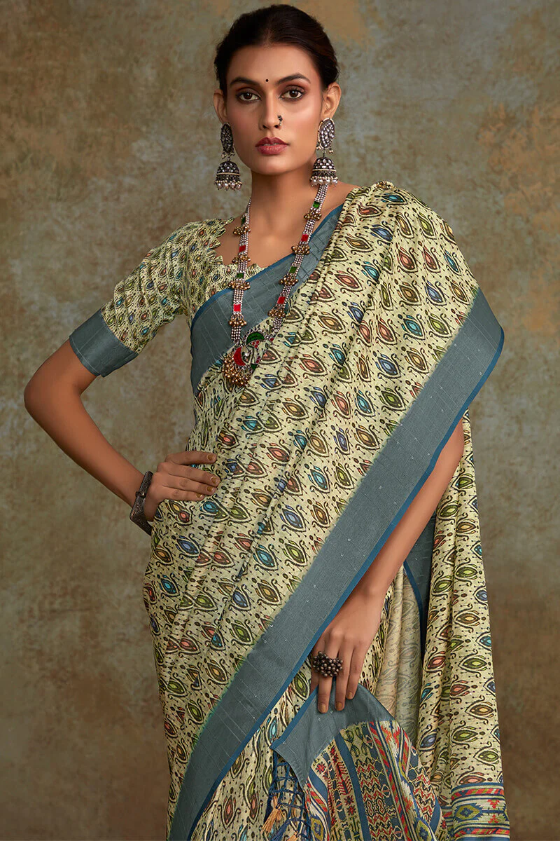 Seraglio Pista Digital Printed Soft Silk Saree With Engaging Blouse Piece - Image 2