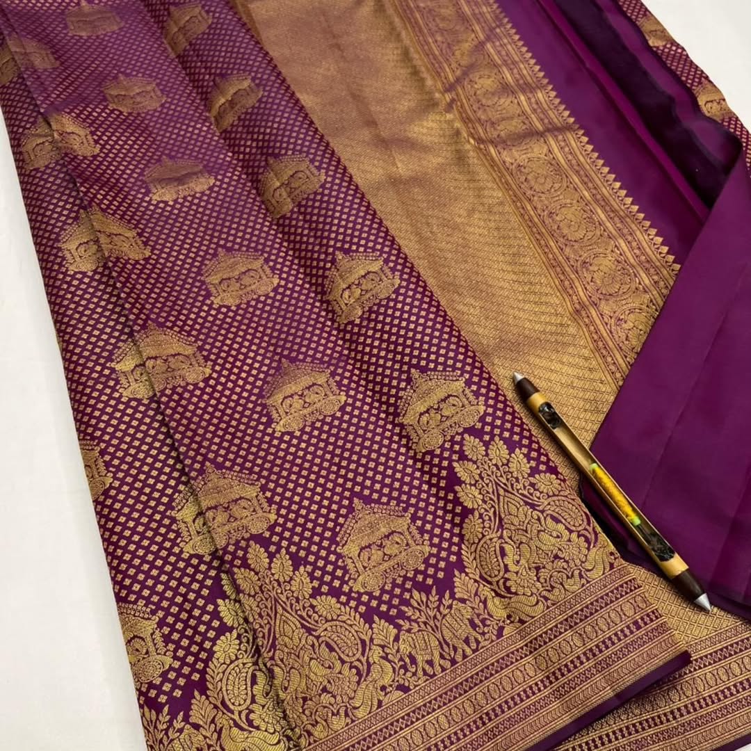 Seraphic Purple Pure Zari Weaving Banarasi Silk Saree With Adoring Blouse Piece - Image 6