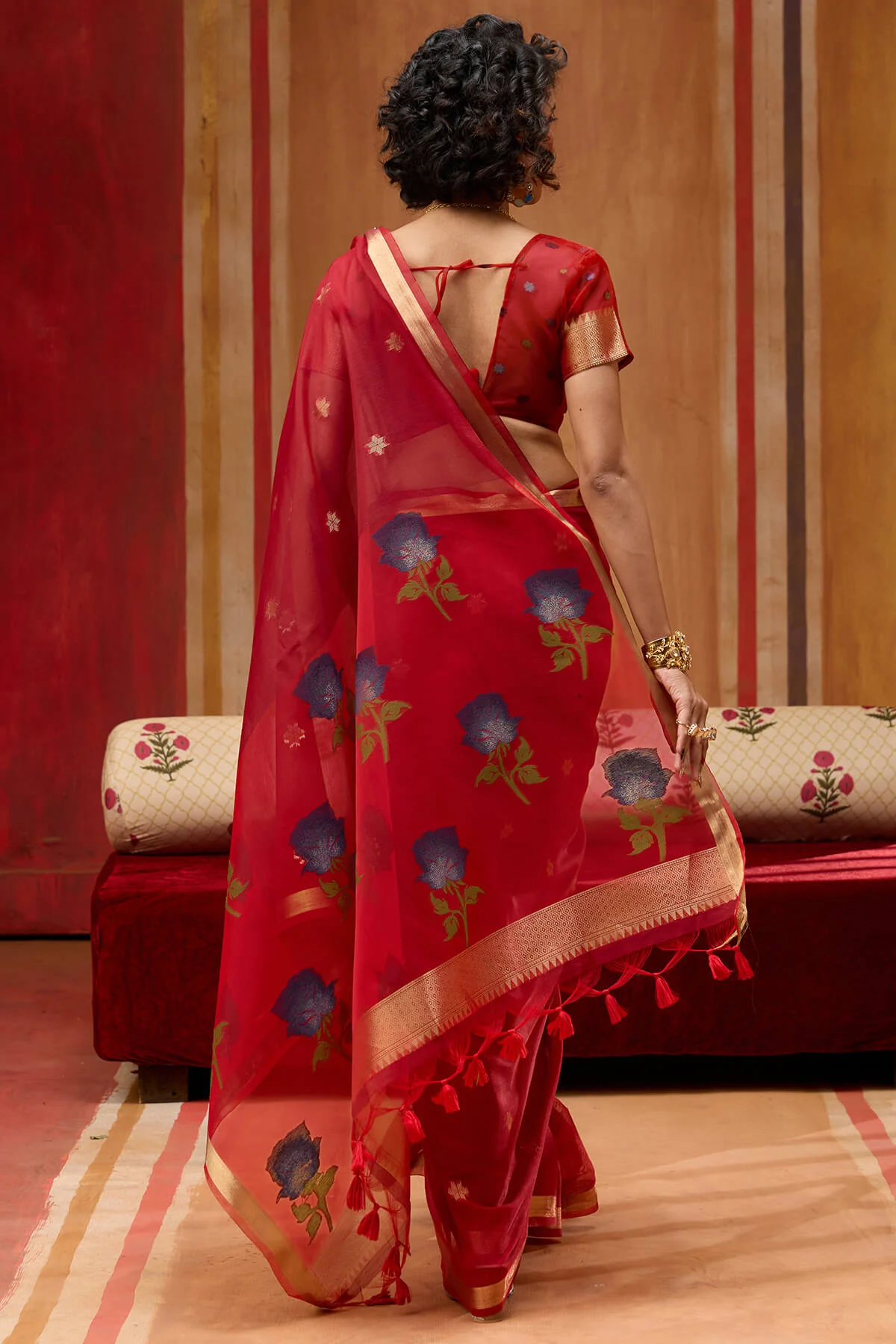 Skinny Red Pure Munga Cotton Saree With Outstanding Blouse Piece - Image 6