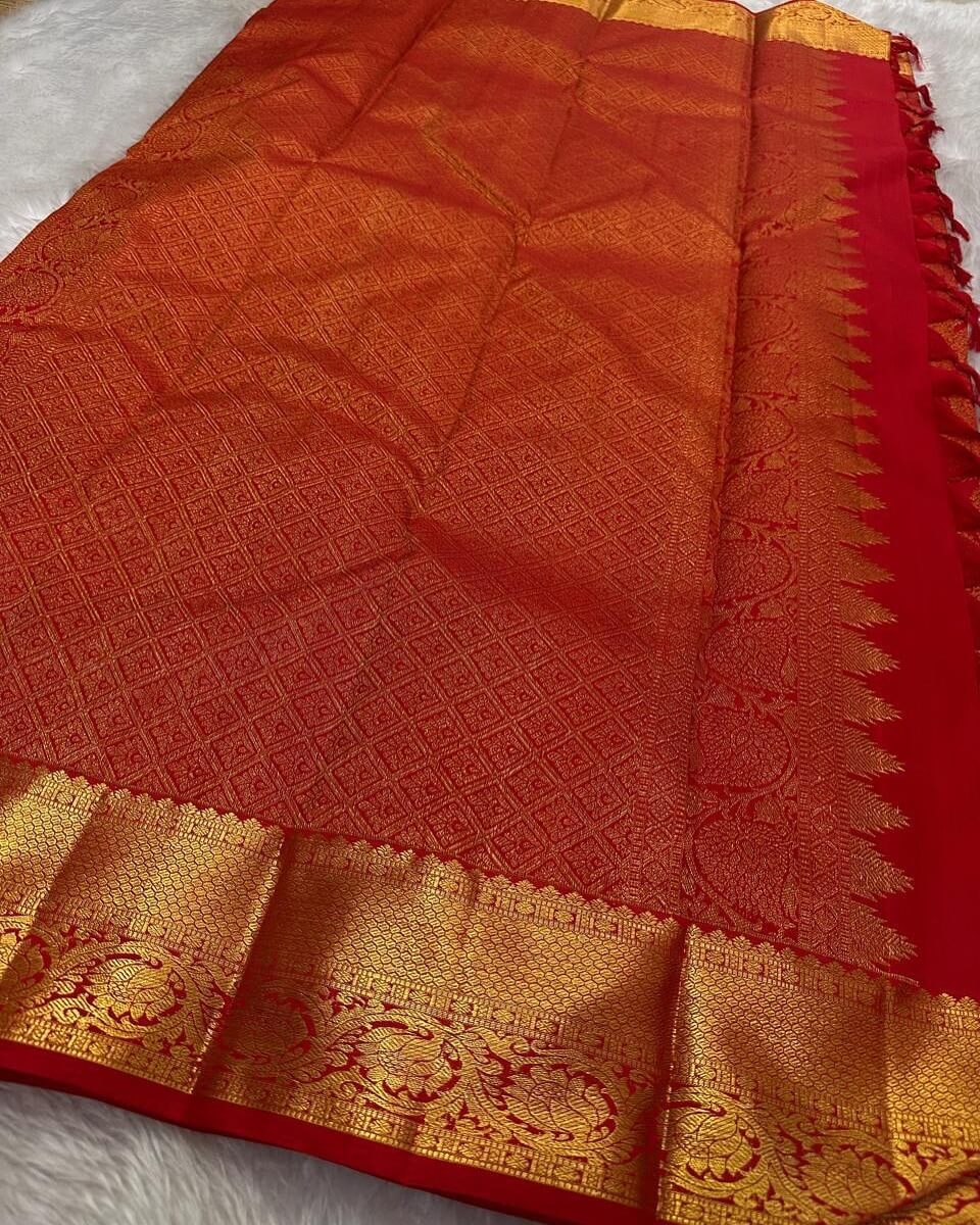 Skinny Red Soft Banarasi Silk Saree With Precious Blouse Piece - Image 5