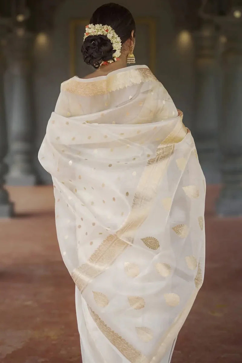 Smart Off White Linen Silk Saree With Hypnotic Blouse Piece - Image 5