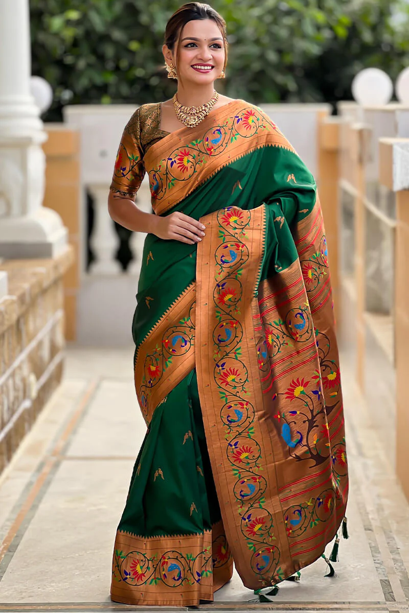 Smashing Dark Green Paithani Silk Saree With Seraglio Blouse Piece - Image 4