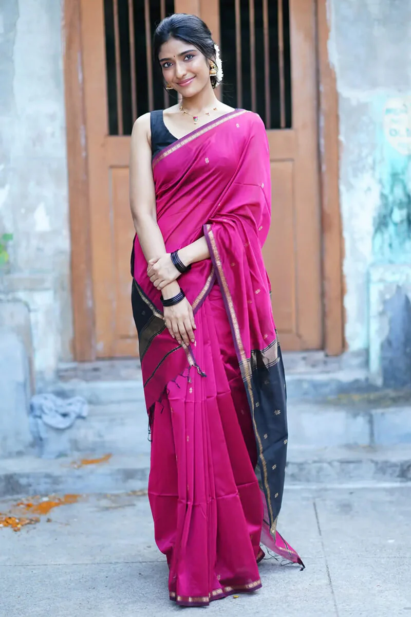 Smashing Dark Pink Cotton Silk Saree With Prodigal Blouse Piece - Image 3