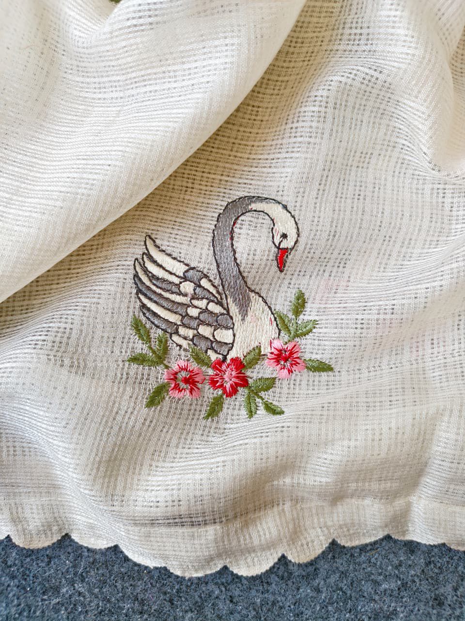 Snappy Off White Embroidery Work Kota Doriya Silk Saree With Elegant Blouse Piece - Image 5