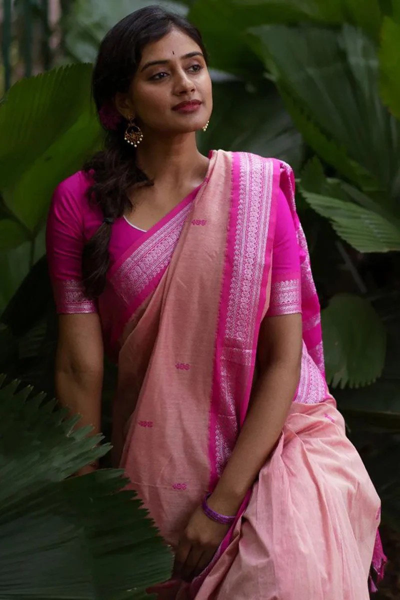 Snazzy Pink Soft Silk Saree With Transcendent Blouse Piece - Image 4
