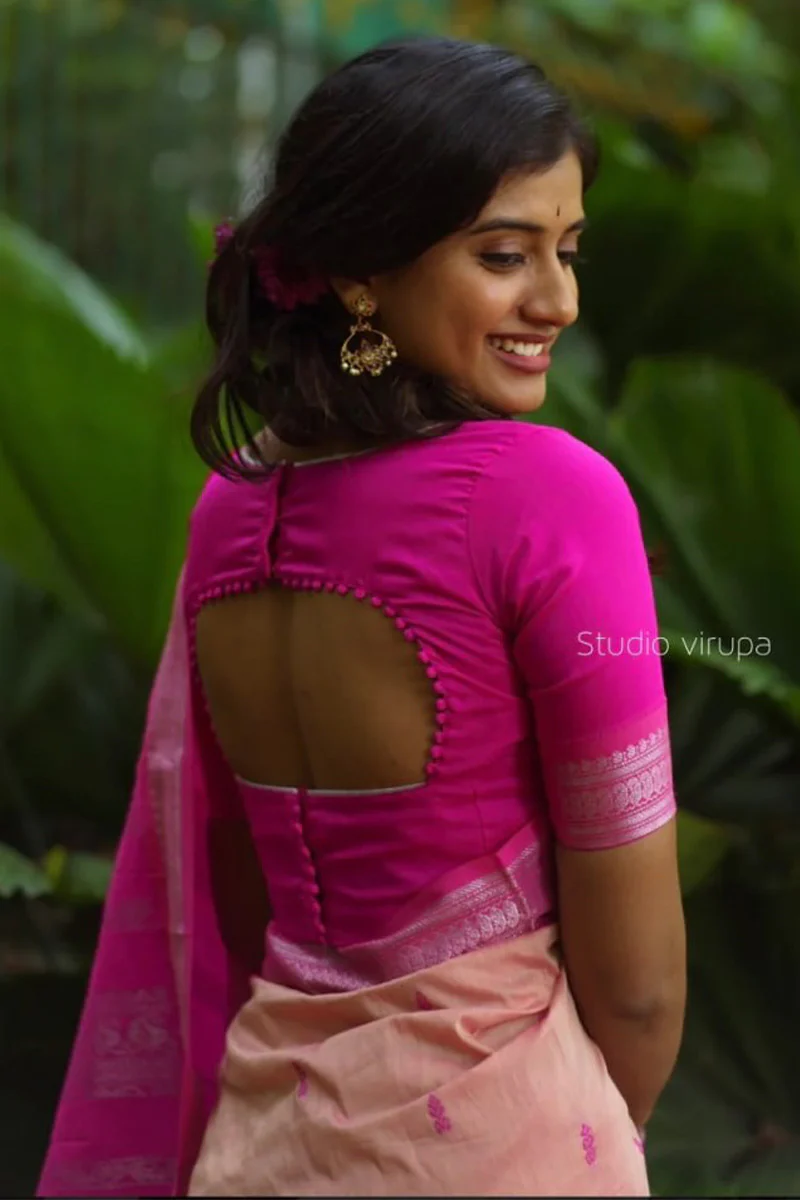 Snazzy Pink Soft Silk Saree With Transcendent Blouse Piece - Image 5