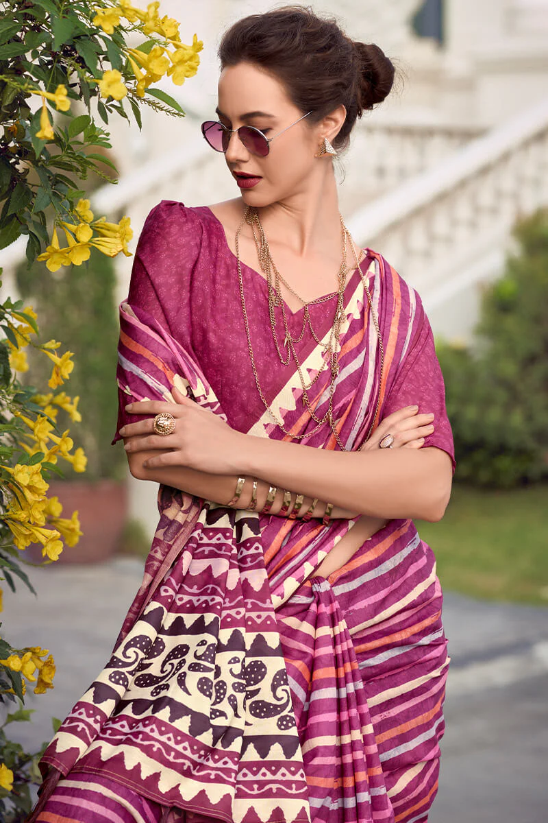 Sonorous Dark Pink Printed Mul Cotton Saree With Verdant Blouse Piece - Image 2