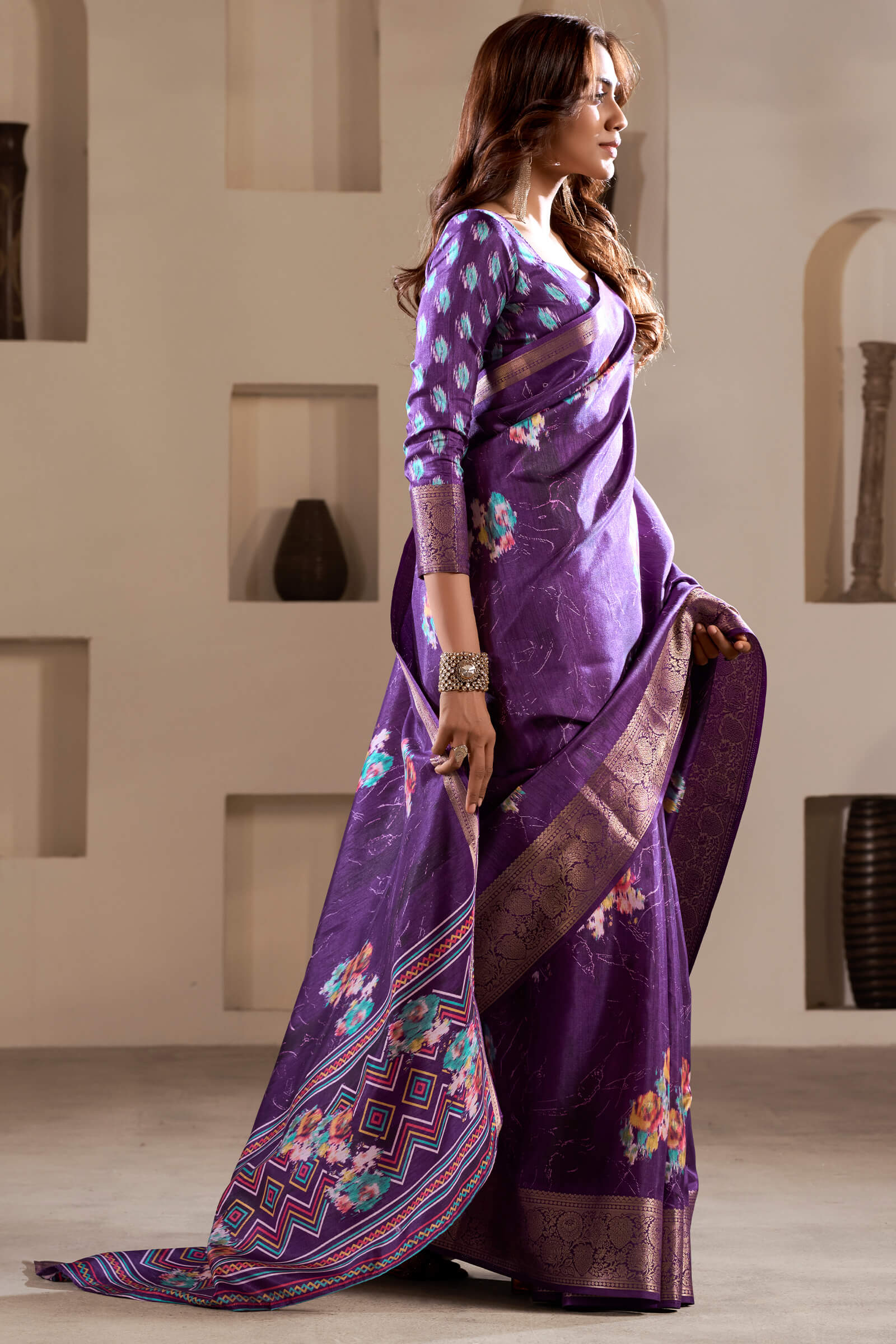 Sonorous Purple Digital Printed Dola Silk Saree With Exemplary Blouse Piece - Image 3