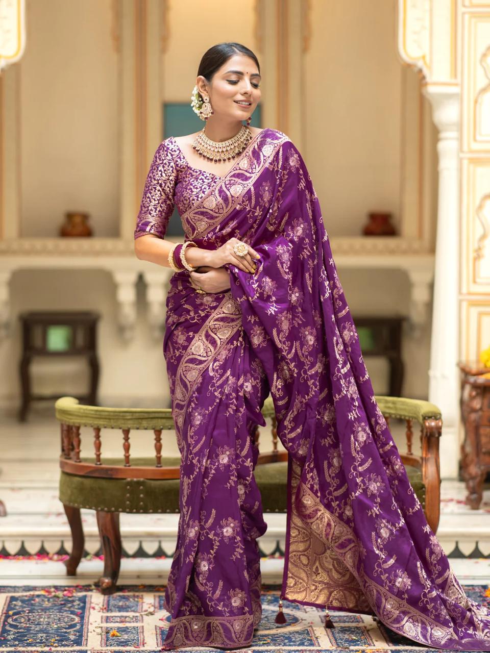 Splendiferous Purple Soft Silk Saree With Petrichor Blouse Piece - Image 3