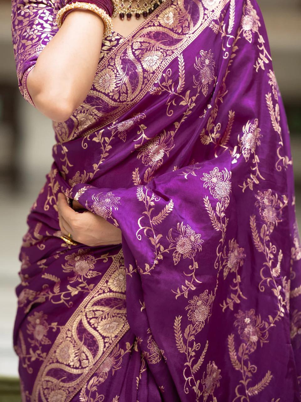 Splendiferous Purple Soft Silk Saree With Petrichor Blouse Piece - Image 4