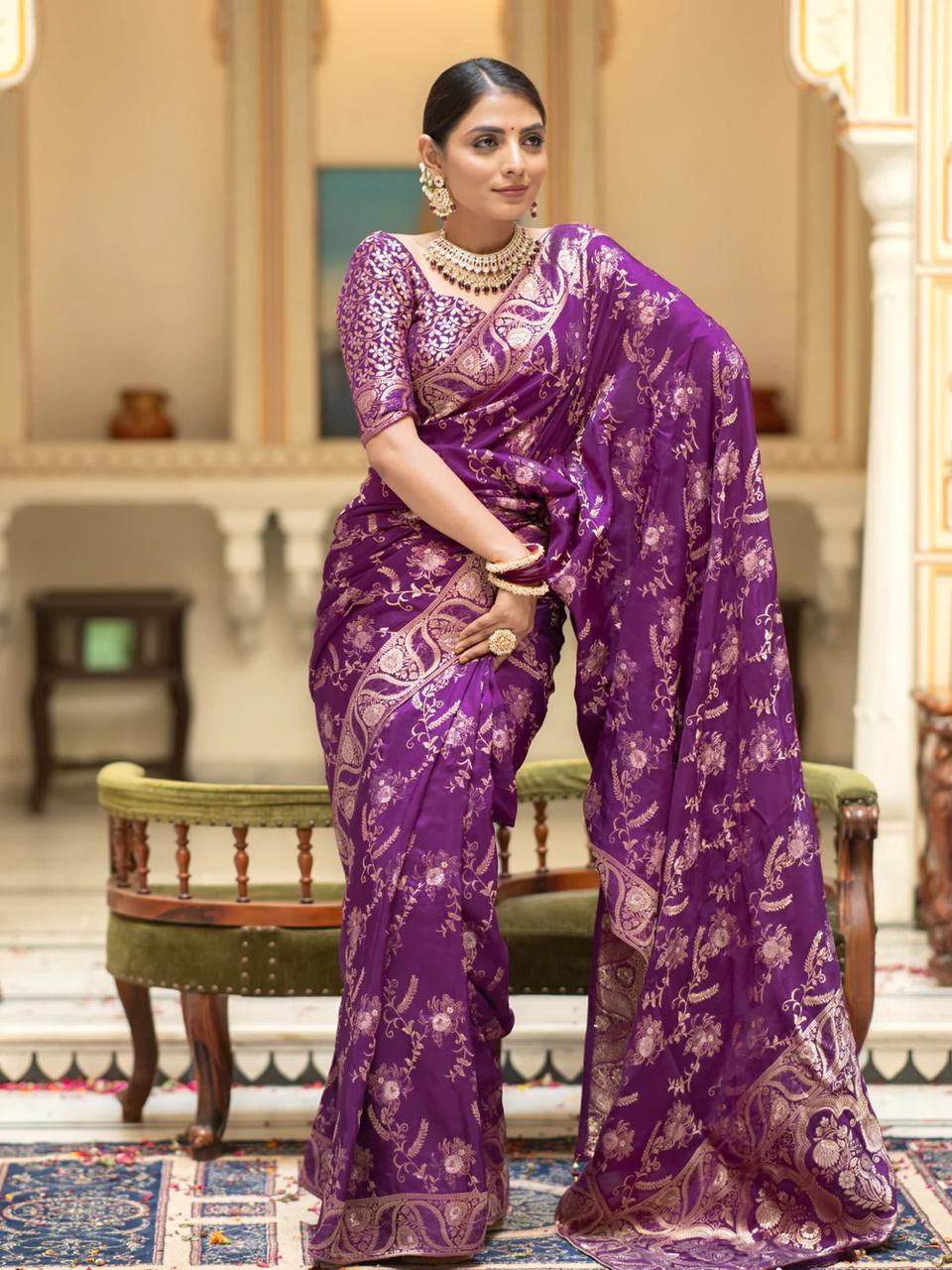 Splendiferous Purple Soft Silk Saree With Petrichor Blouse Piece - Image 5
