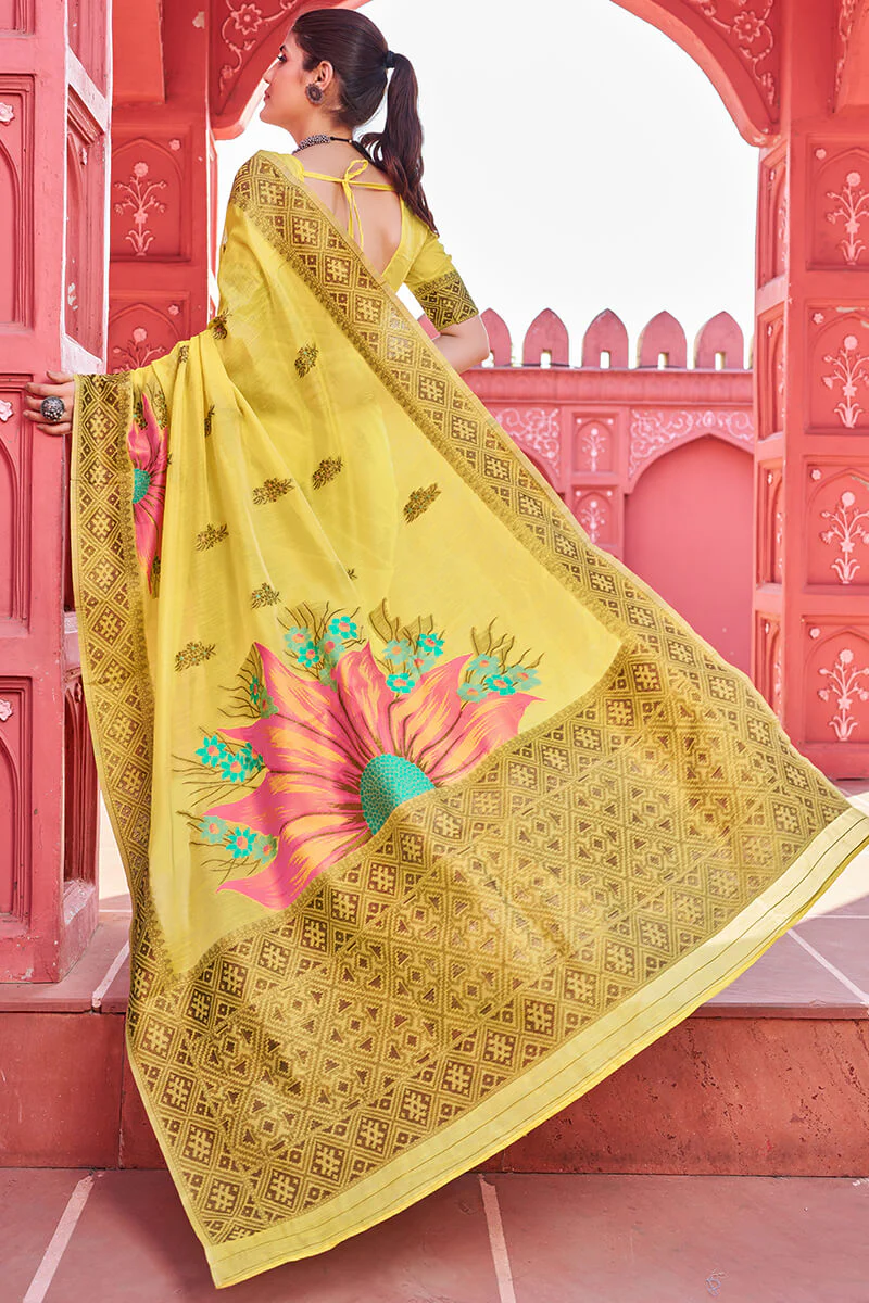 Splendiferous Yellow Cotton Silk Saree With Luxuriant Blouse Piece - Image 5