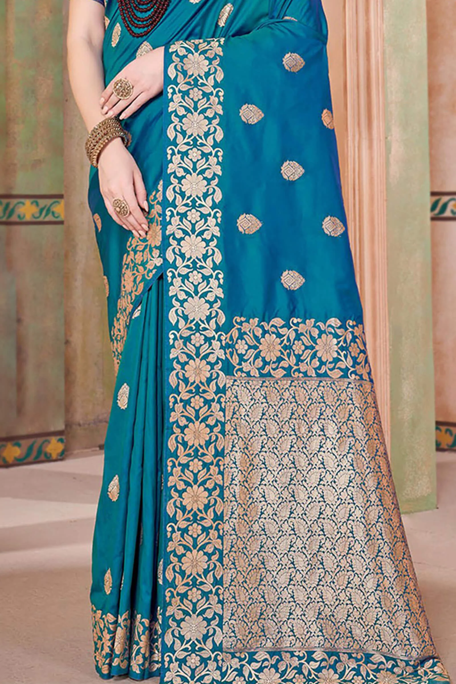 Splendorous Firozi Soft Banarasi Silk Saree With Most Flattering Blouse Piece - Image 4