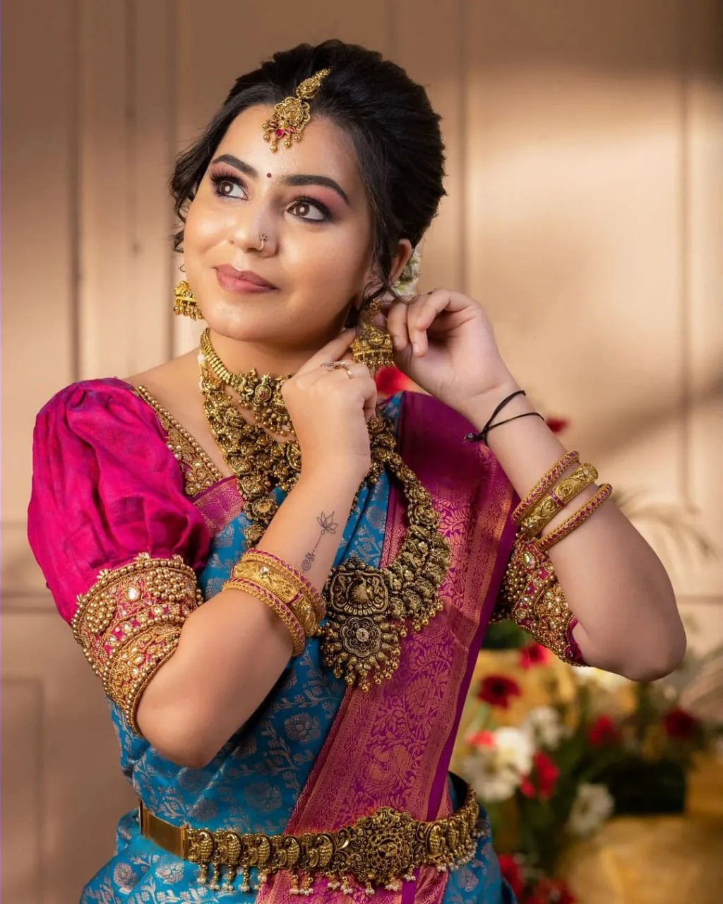 Staggering Firozi Soft Banarasi Silk Saree With Imaginative Blouse Piece - Image 6