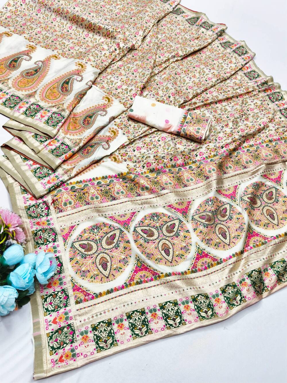 Stunner Beige Nylon Dola Pashmina Saree With Fragrant Blouse Piece - Image 5