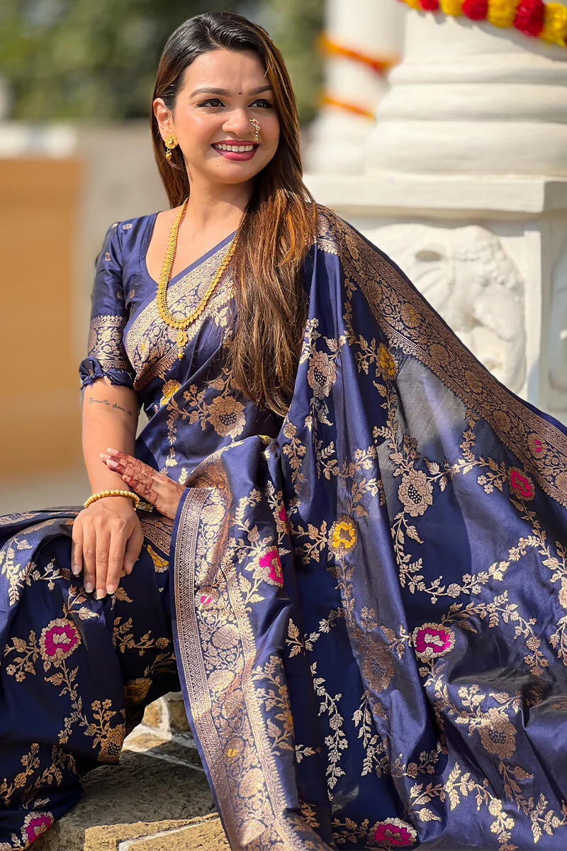Stunner Navy Blue Soft Banarasi Silk Saree With Comely Blouse Piece - Image 2