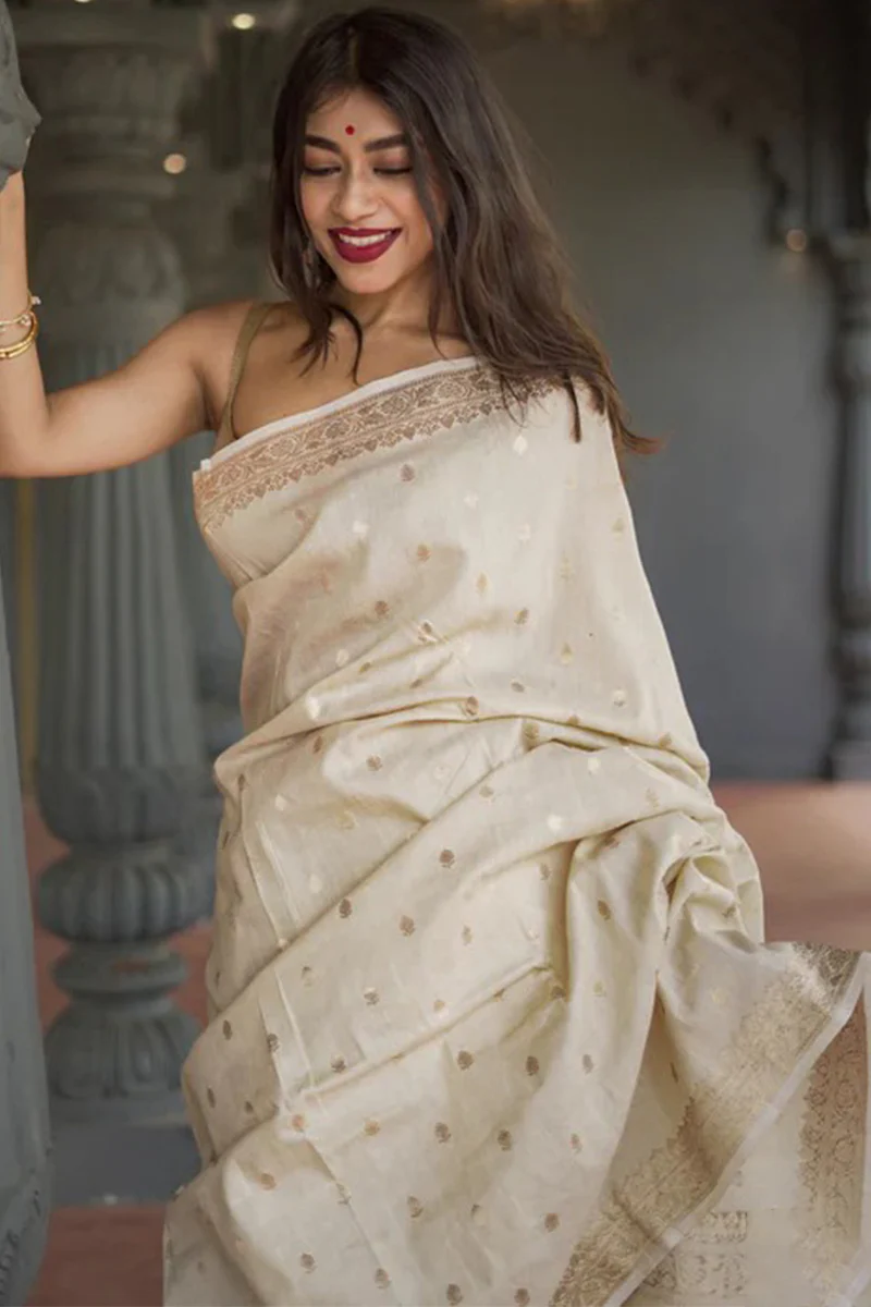 Stunning Beige Linen Silk Saree With Lovely Blouse Piece - Image 4