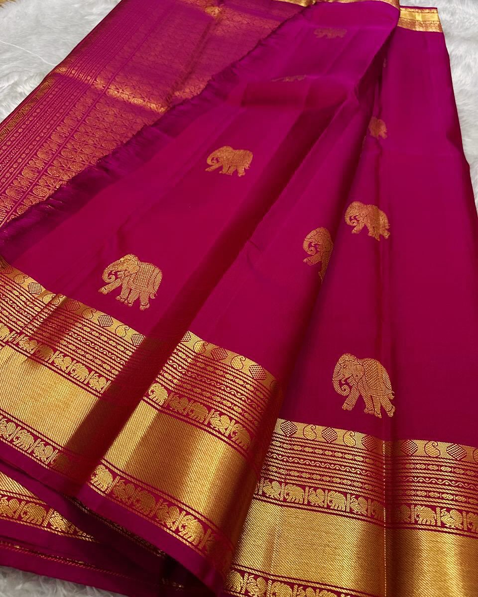 Stunning Dark Pink Soft Banarasi Silk Saree With Alluring Blouse Piece - Image 3