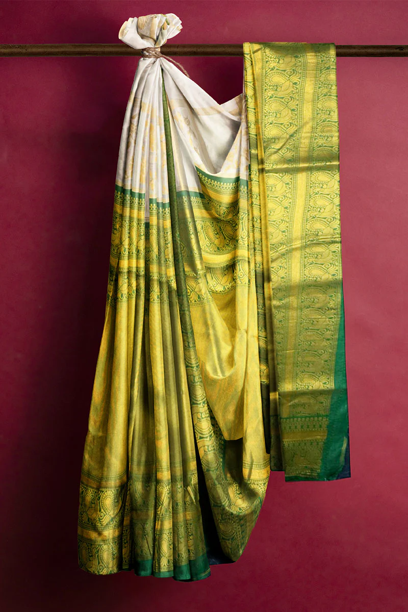 Stunning White Soft Banarasi Silk Saree With Gorgeous Blouse Piece - Image 3