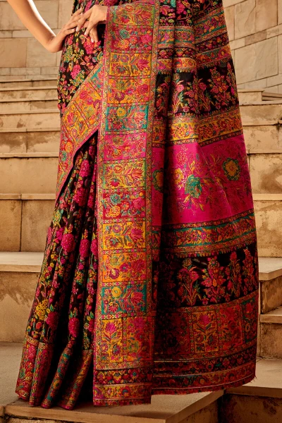 Stylish Black Pashmina Saree With Gleaming Blouse Piece - Image 4