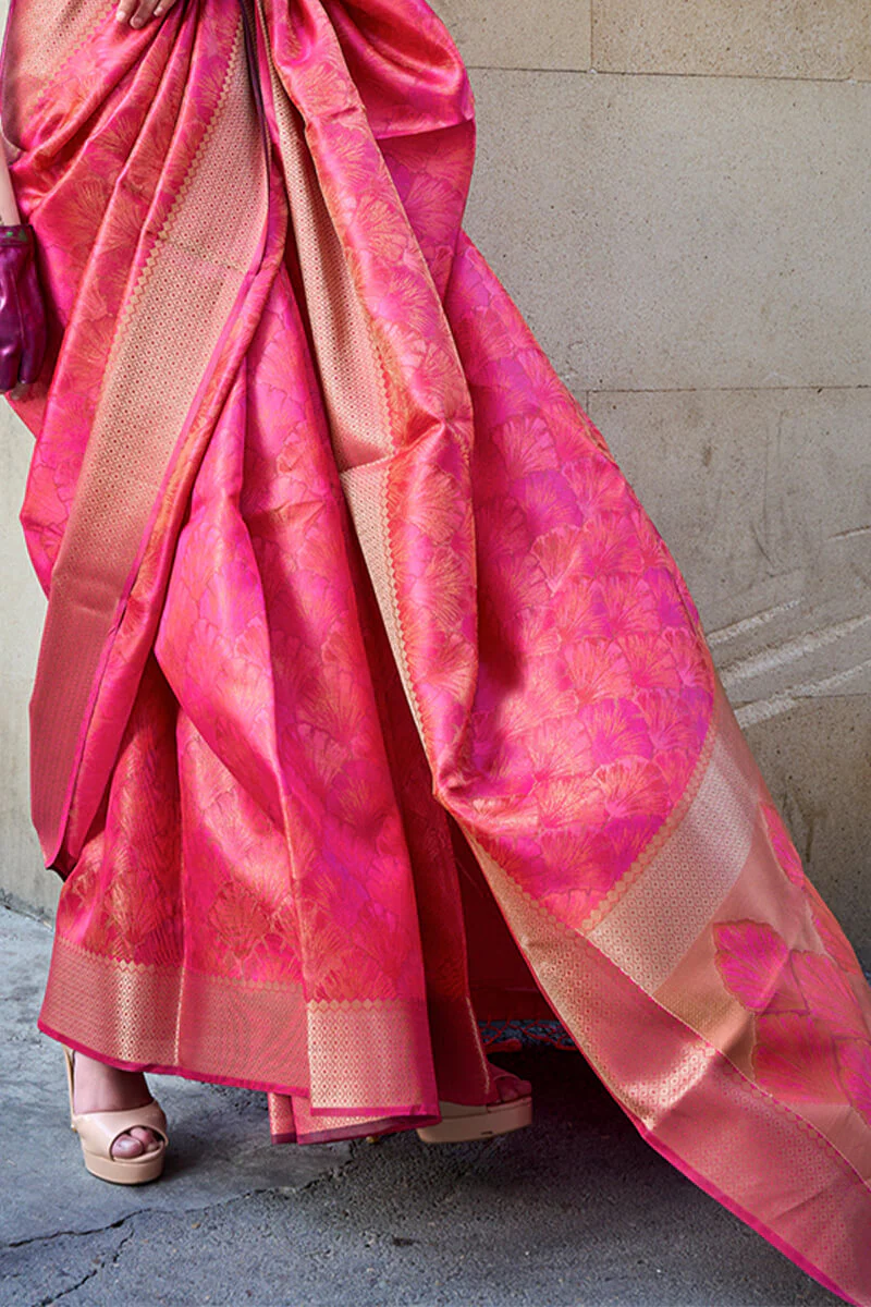 Stylish Dark Pink Organza Silk Saree With Smart Blouse Piece - Image 3