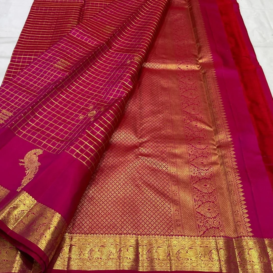 Stylish Dark Pink Pure Zari Weaving Banarasi Silk Saree With Lovely Blouse Piece - Image 3