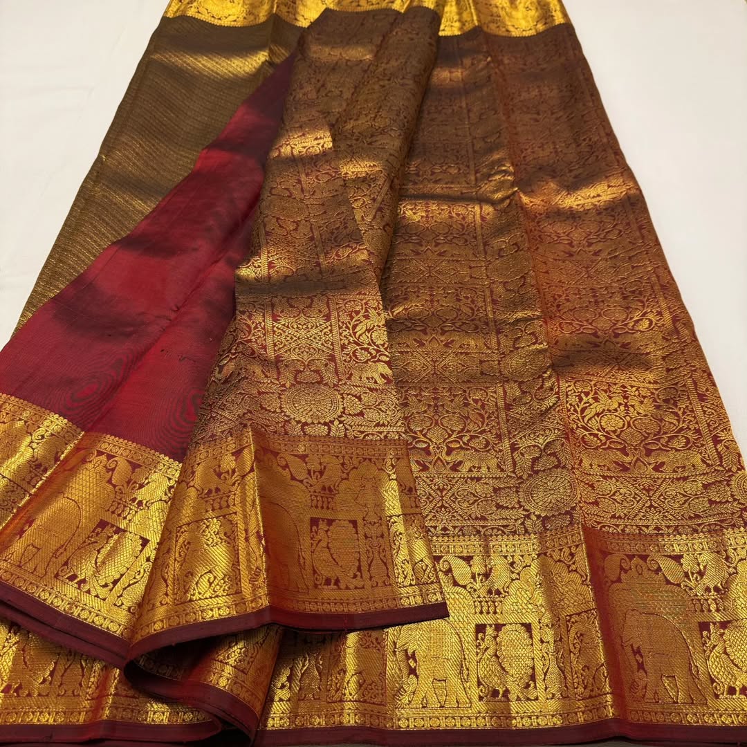 Stylish Maroon Soft Banarasi Silk Saree With Felicitous Blouse Piece - Image 2