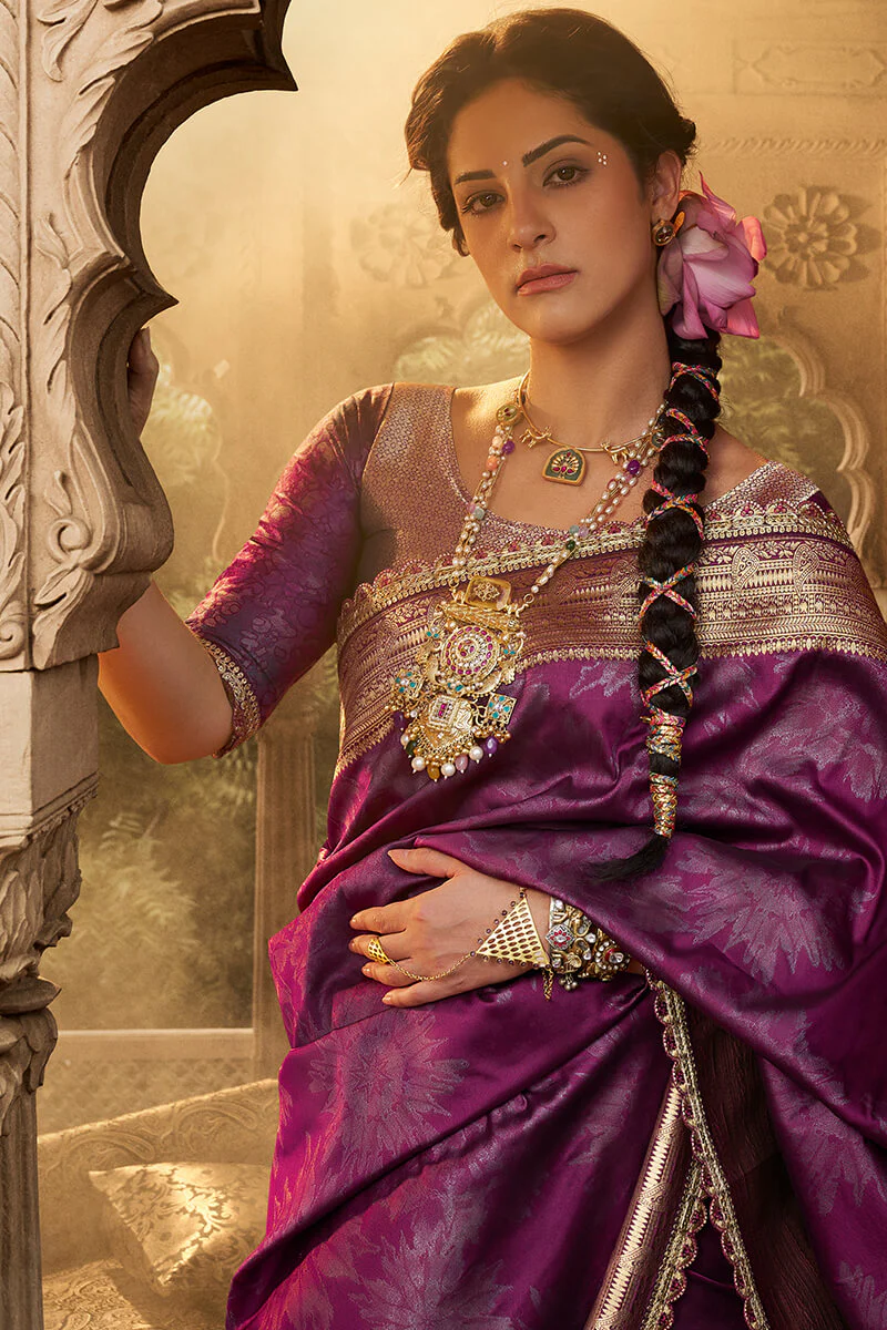 Stylish Purple Soft Banarasi Silk Saree With Winsome Blouse Piece - Image 3