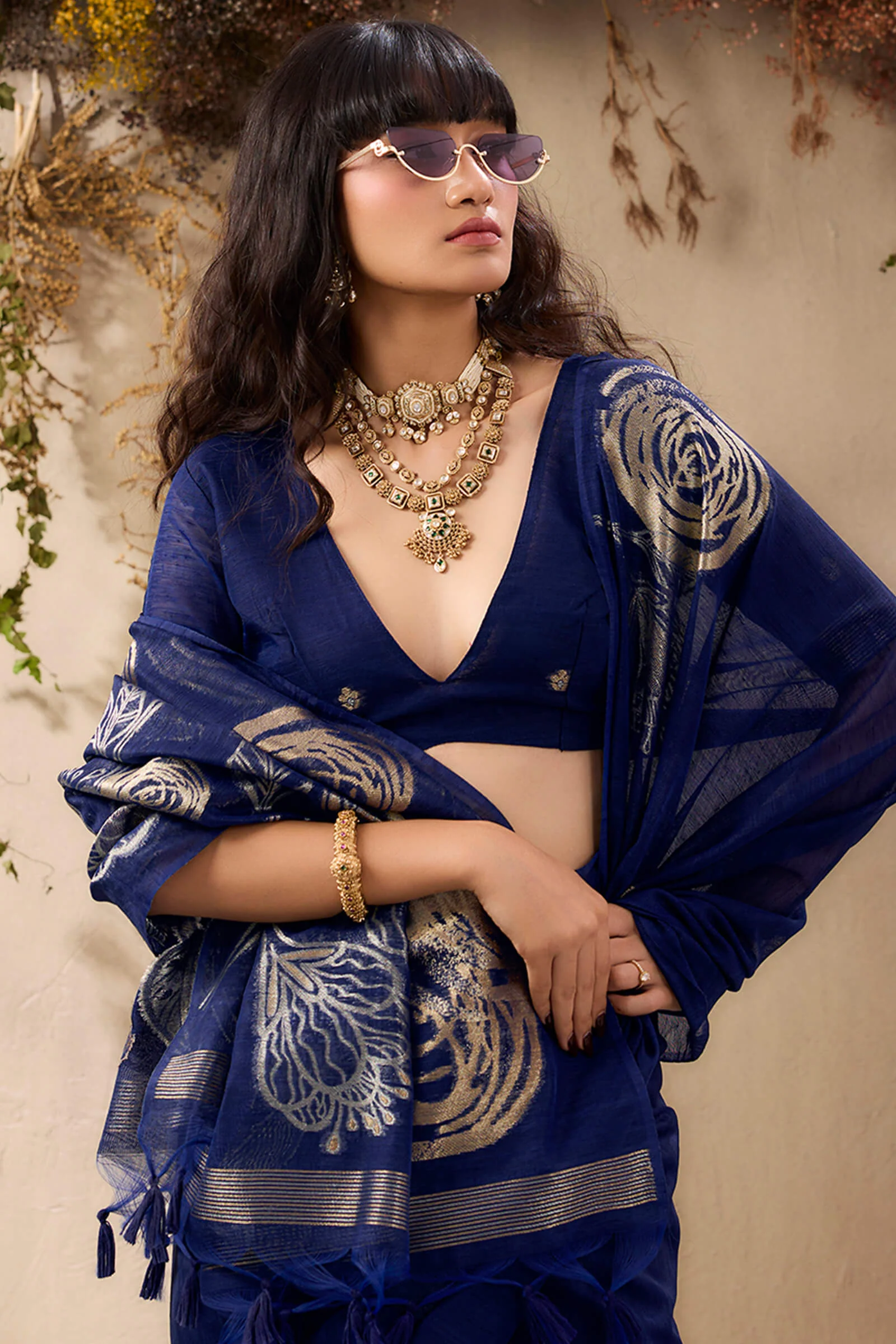 Sumptuous Navy Blue Cotton Silk Saree With Exquisite Blouse Piece - Image 2