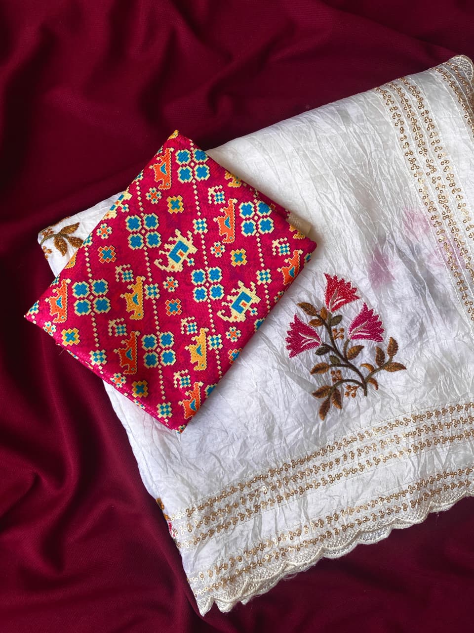 Sumptuous Off White Sequins Work Crush Silk Saree With Staggering Blouse Piece - Image 4