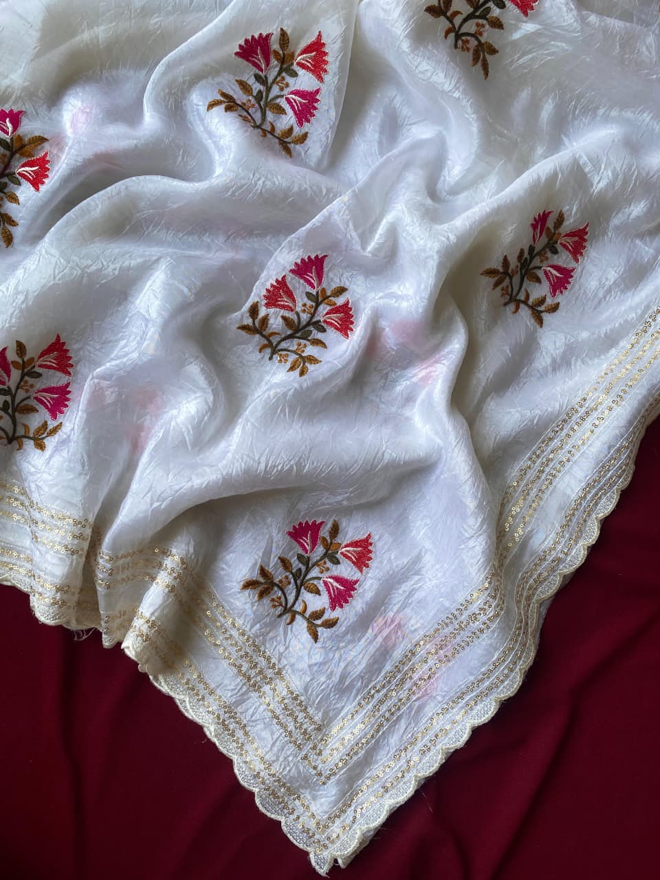 Sumptuous Off White Sequins Work Crush Silk Saree With Staggering Blouse Piece - Image 7
