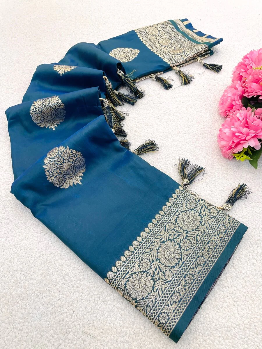Super classy Rama Pure Zari Weaving Banarasi Silk Saree With Nemesis Blouse Piece - Image 2