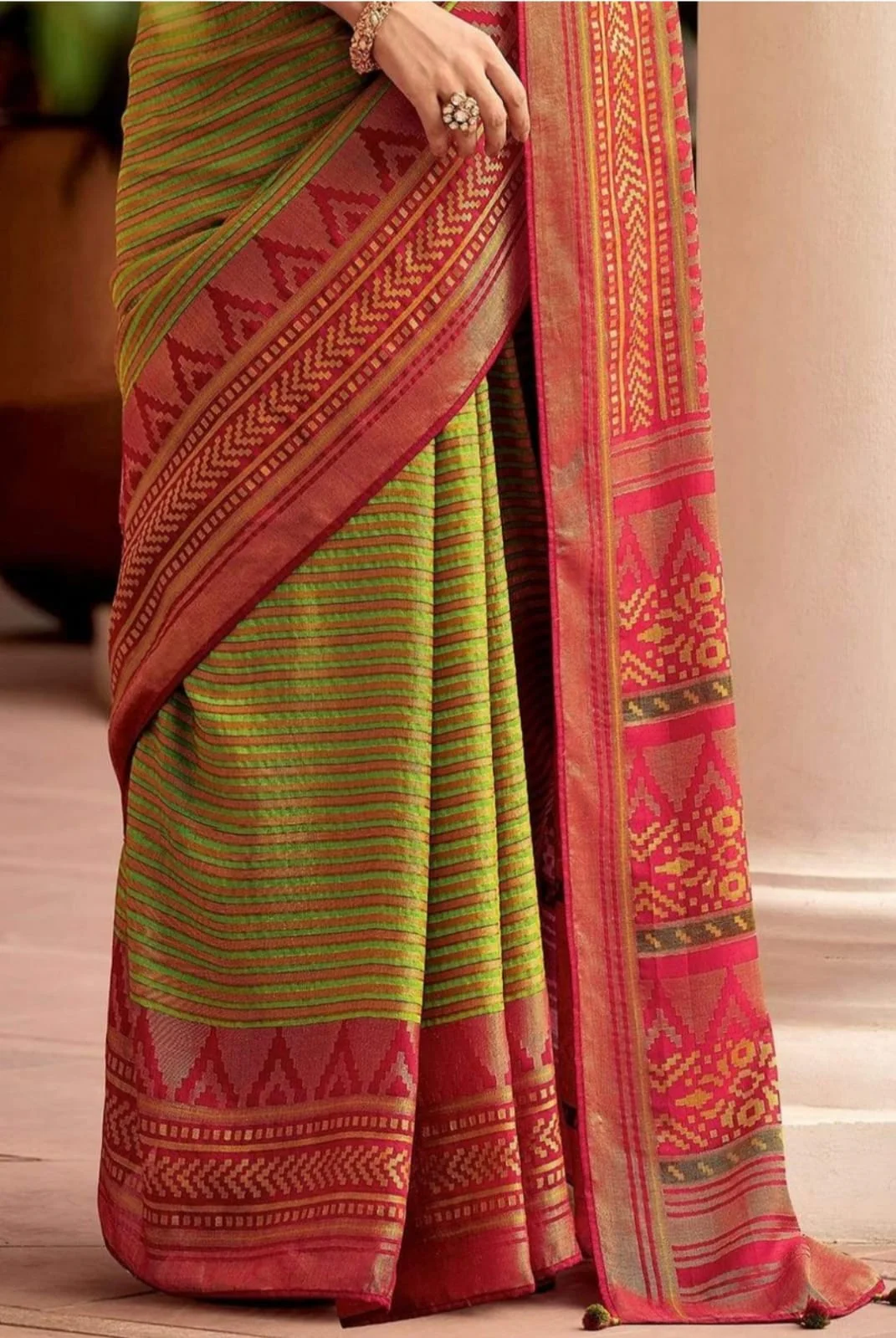 Superb Mehndi Soft Silk Saree With Classic Two Blouse Piece - Image 4