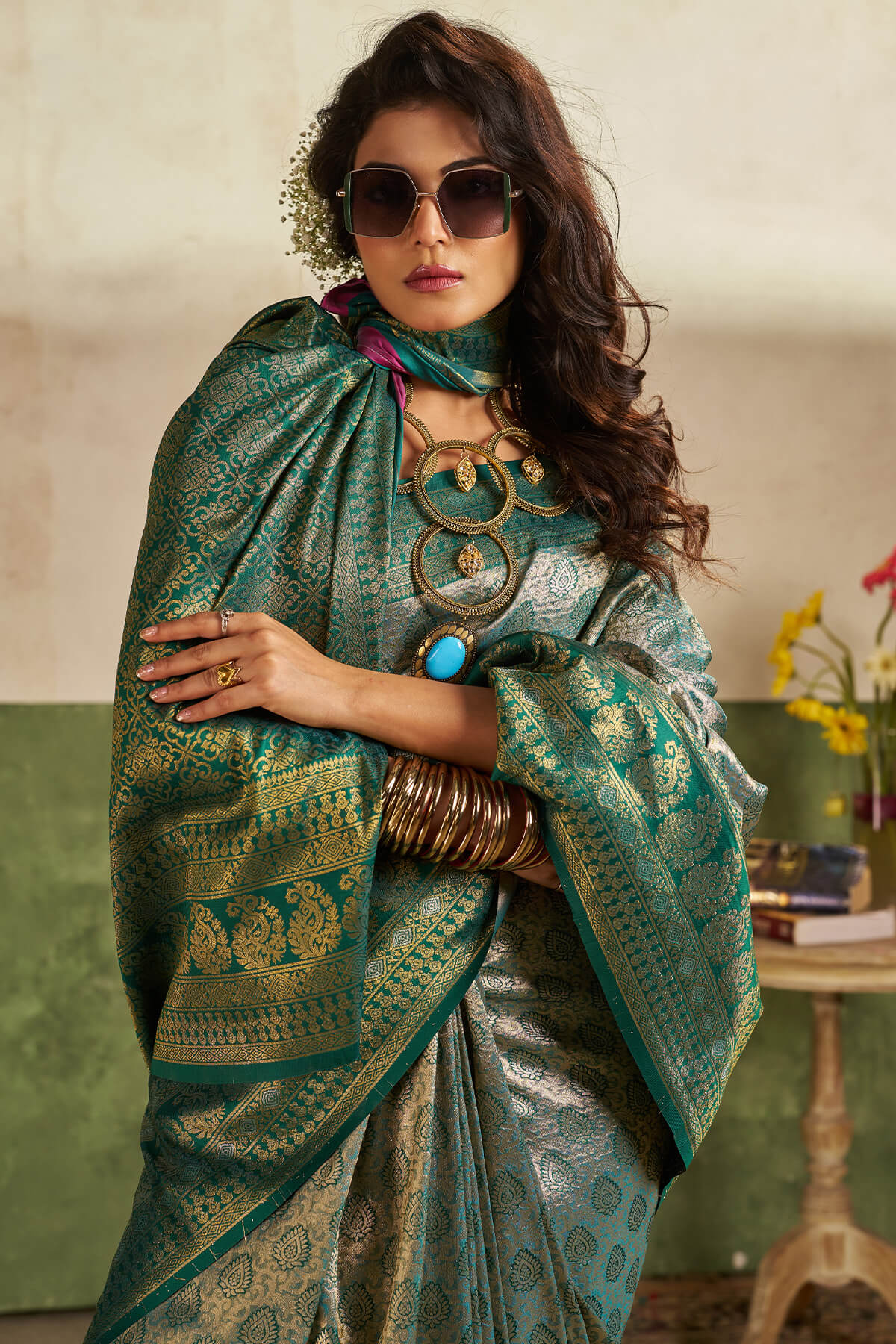 Surreptitious Green Kanjivaram Silk Saree With Super classy Blouse Piece - Image 2