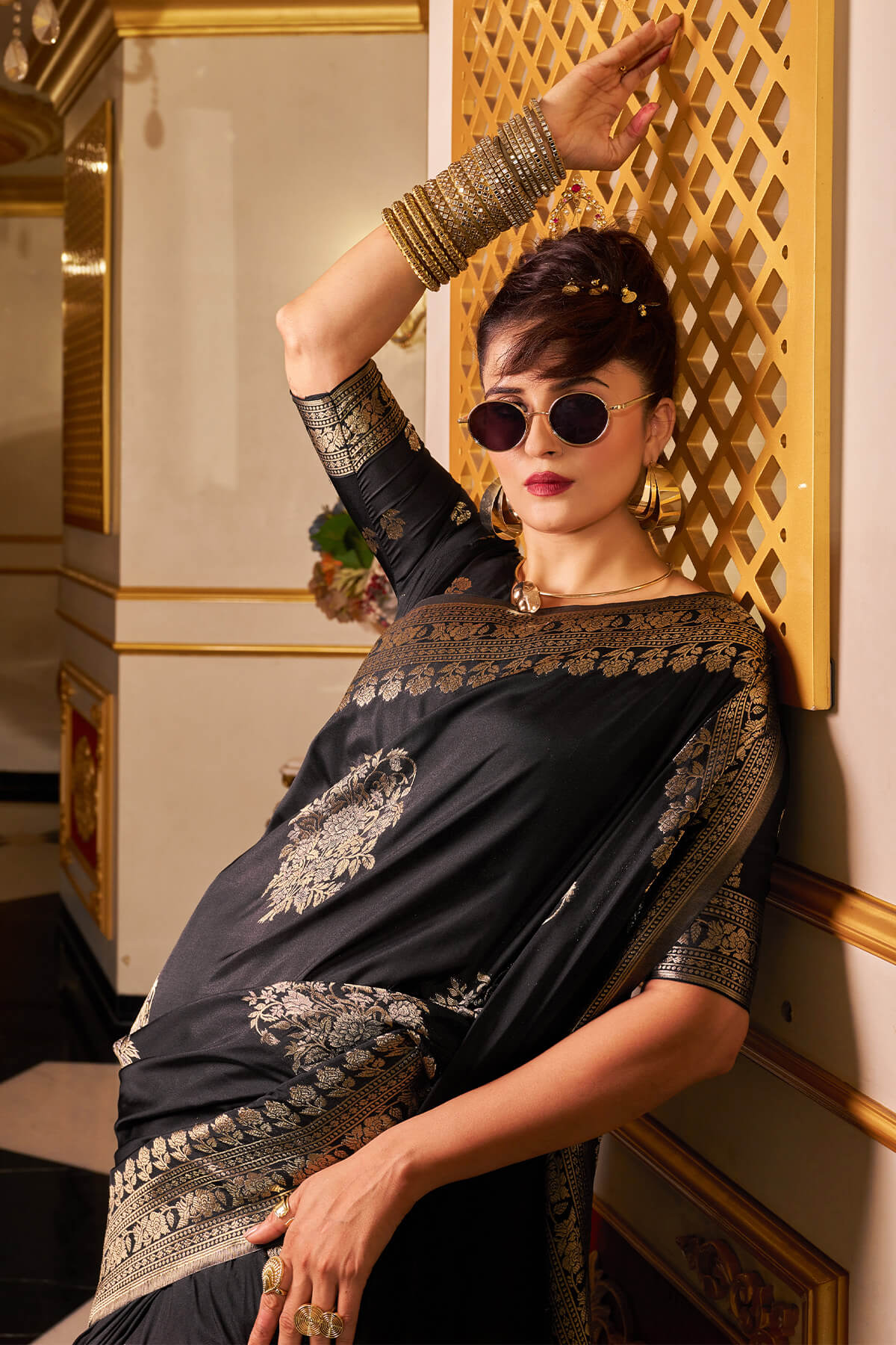 Susurrous Black Pure Zari Weaving Banarasi Silk Saree With Lassitude Blouse Piece - Image 5