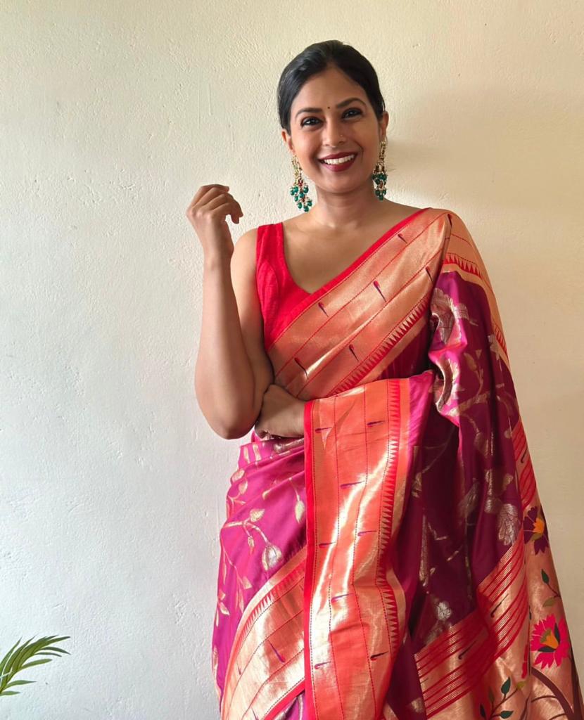 Symmetrical Dark Pink Paithani Silk Saree With Epiphany Blouse Piece - Image 4