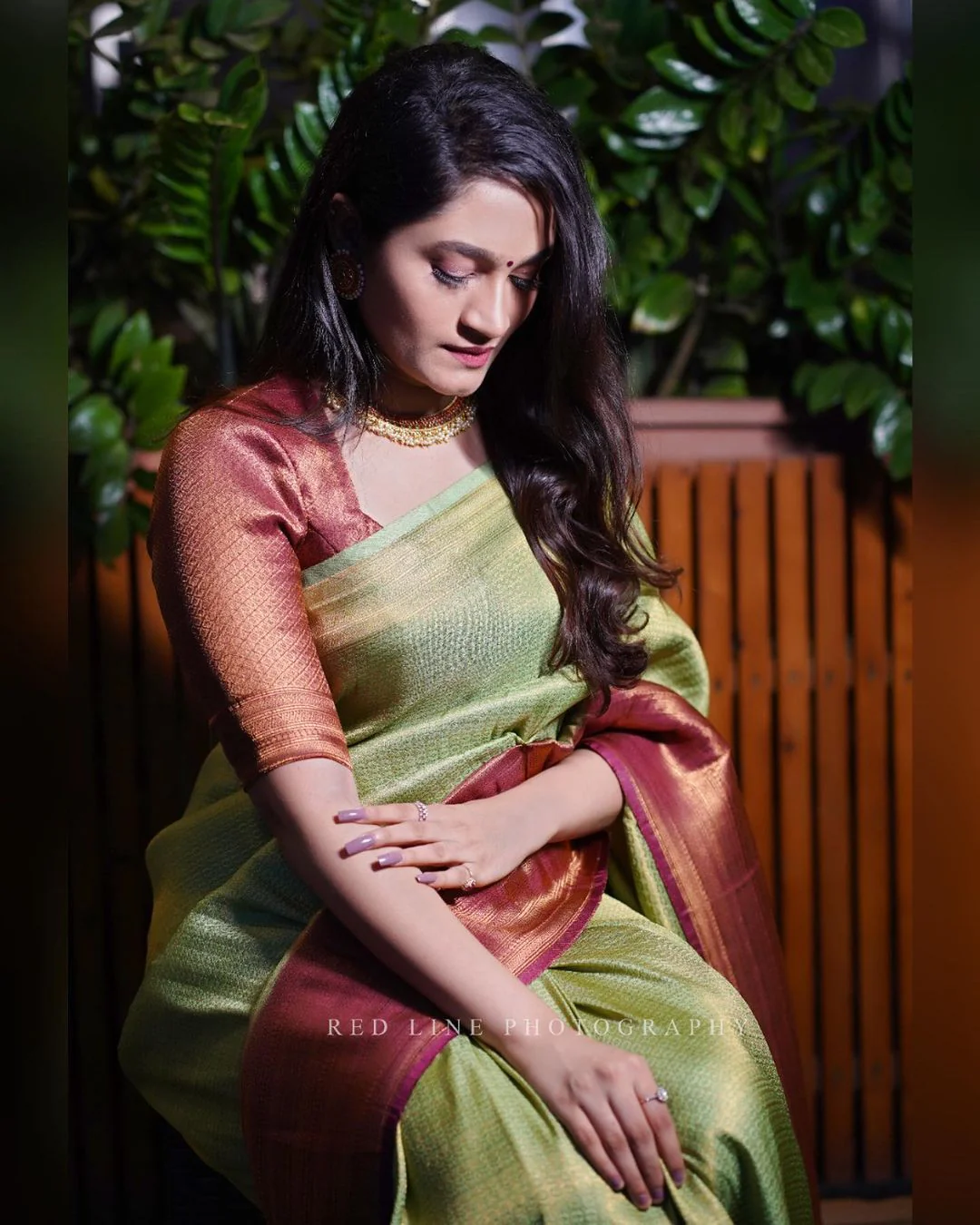 Traditional Green Soft Silk Saree With Ideal Blouse Piece - Image 5