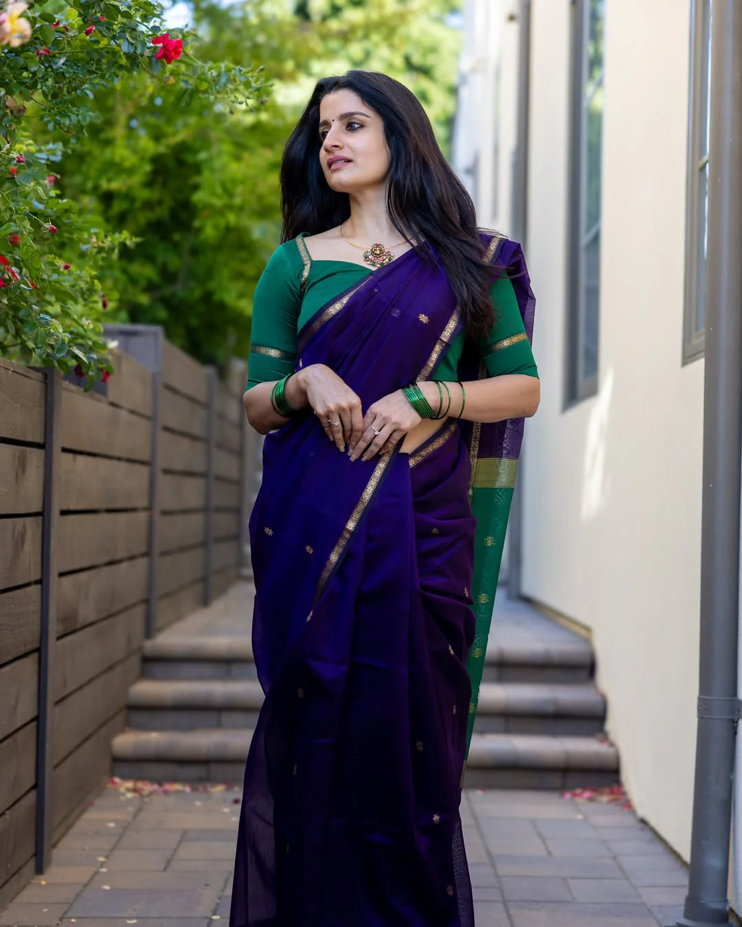 Traditional Purple Cotton Silk Saree With Verdant Blouse Piece - Image 5