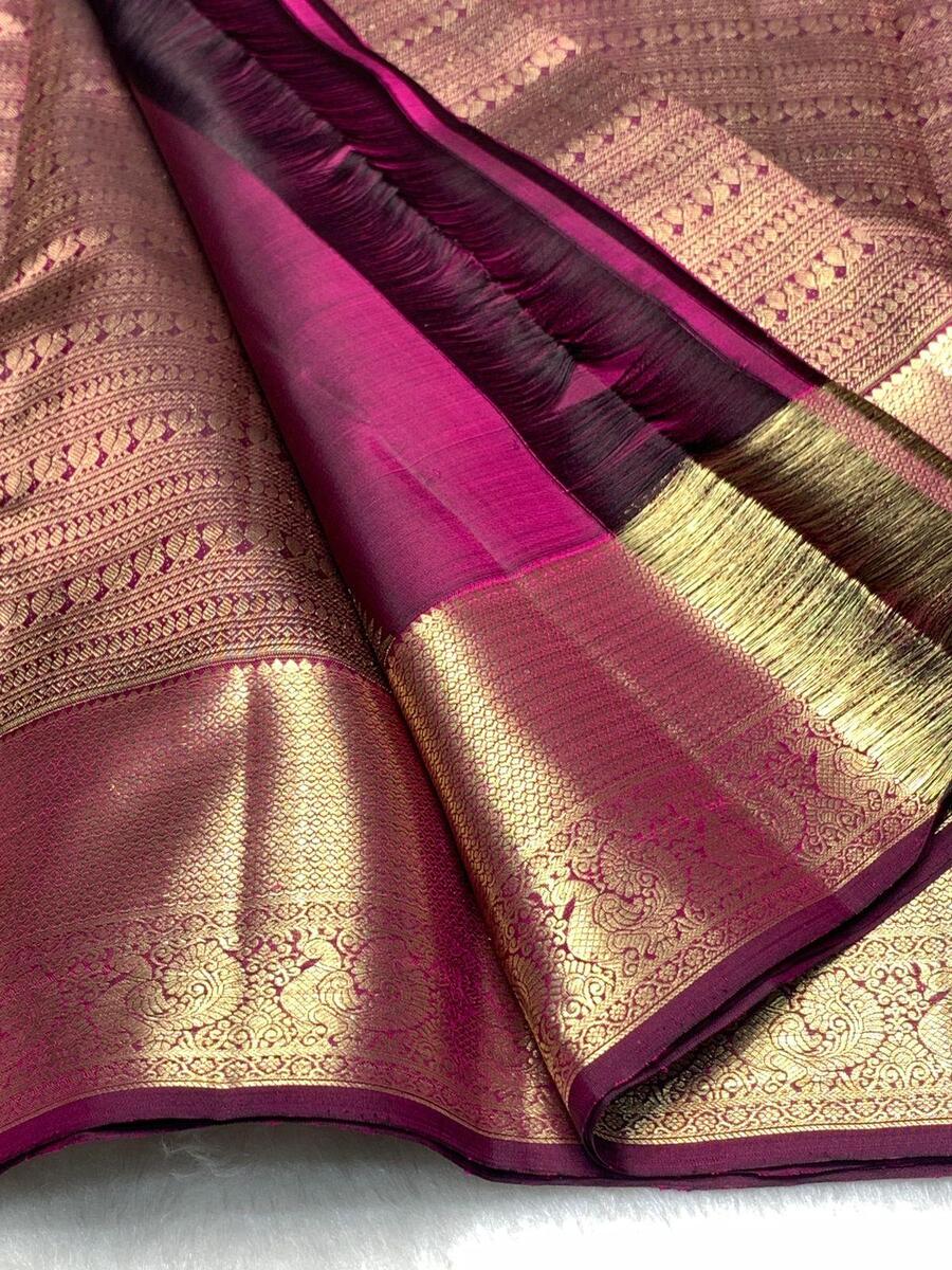 Transcendent Purple Soft Banarasi Silk Saree With Gratifying Blouse Piece - Image 7