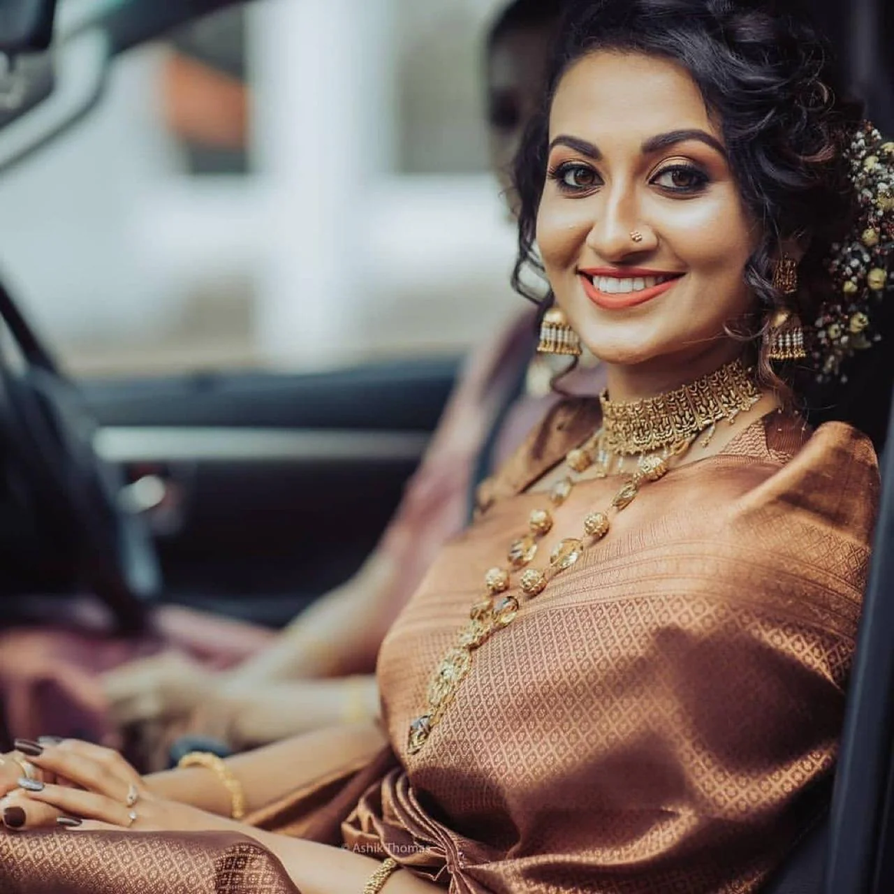 Unequalled Wine Soft Banarasi Silk Saree With Snazzy Blouse Piece - Image 3