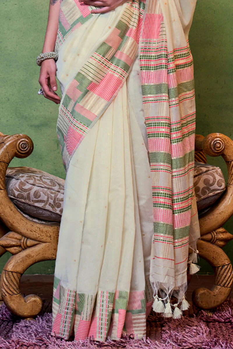 Unique Beige Cotton Silk Saree With Intricate Blouse Piece - Image 3
